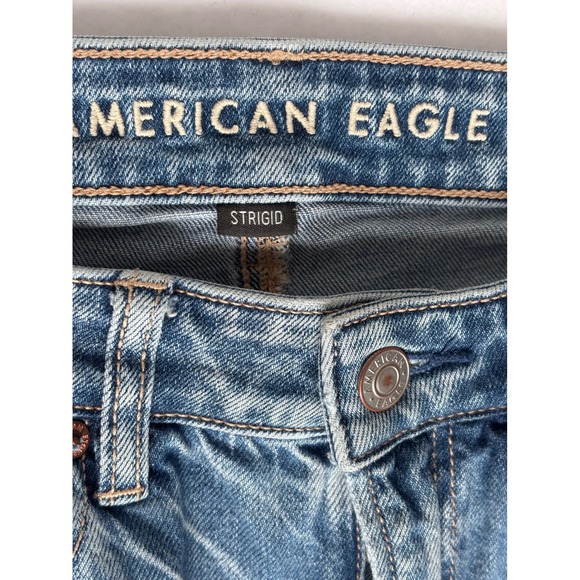 American Eagle Strigid Mom Jeans Medium Wash Distressed High Rise Blue Denim 6 - Picture 9 of 16